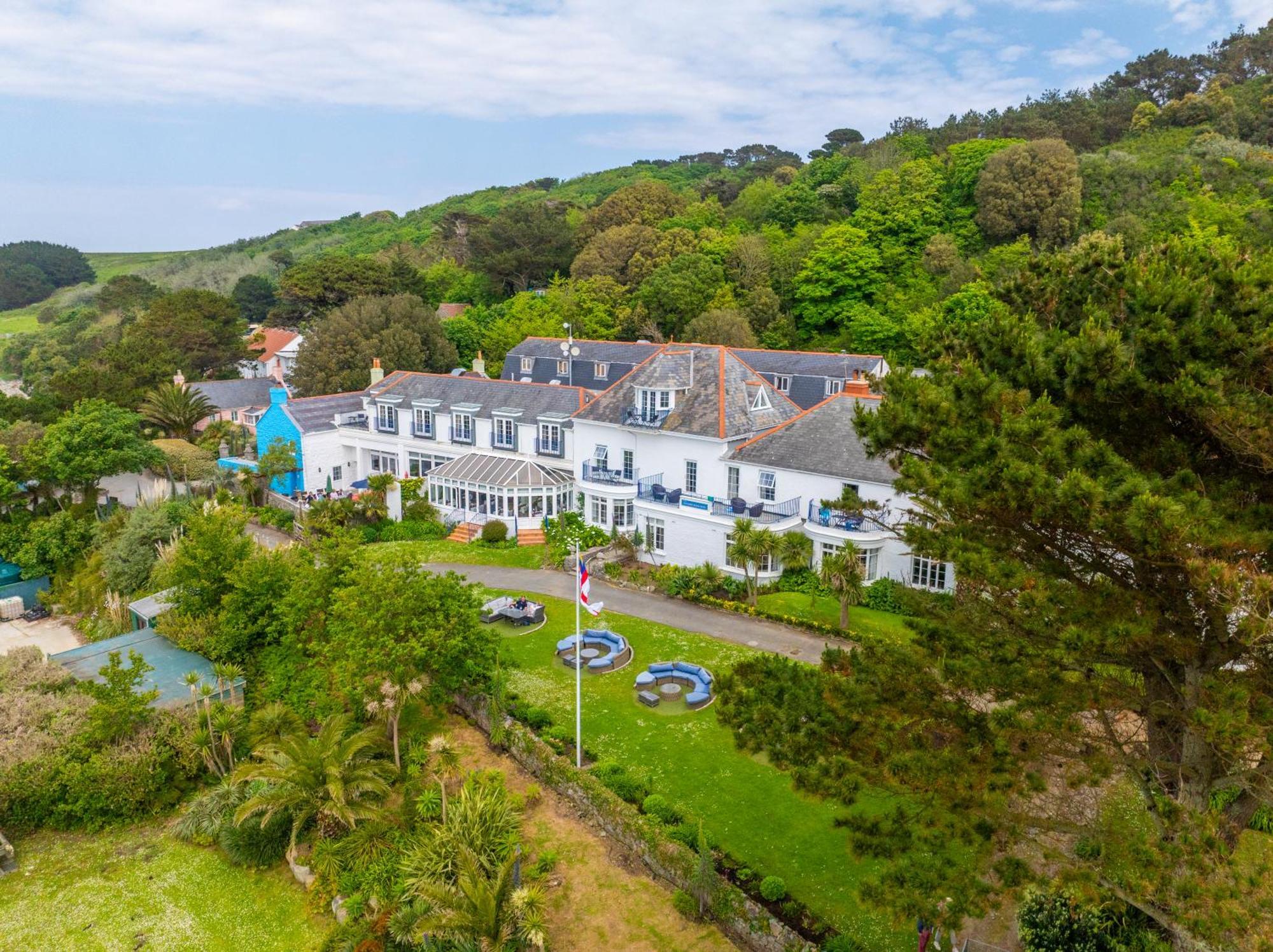 The White House Hotel Herm Exterior photo