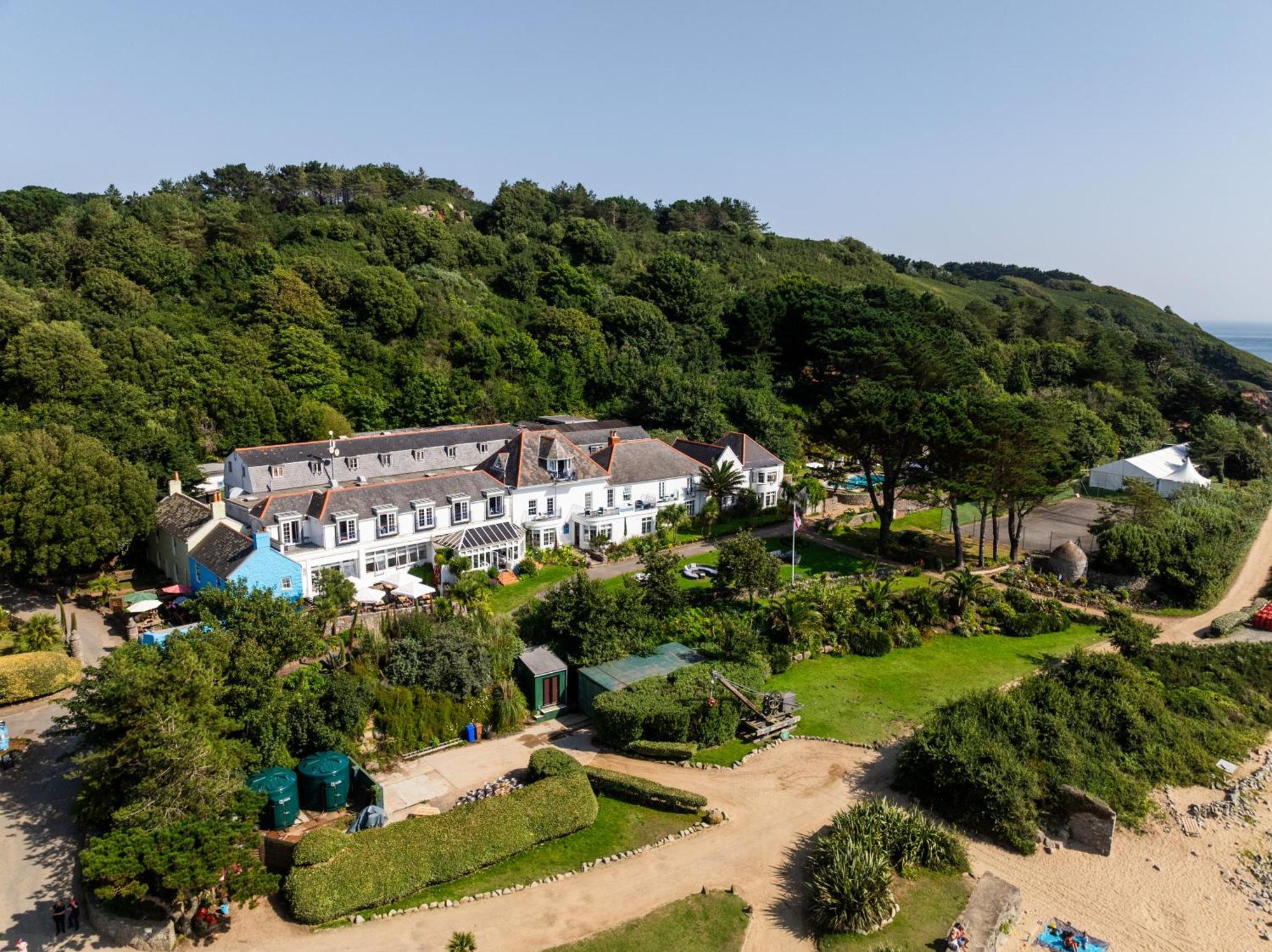 The White House Hotel Herm Exterior photo